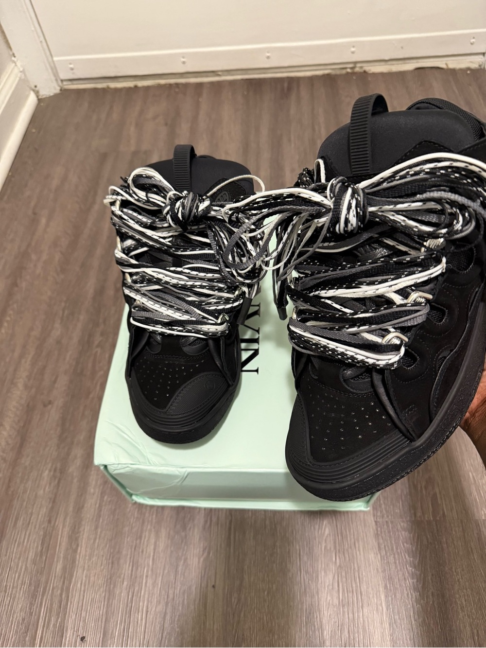 Lanvin curb sneakers